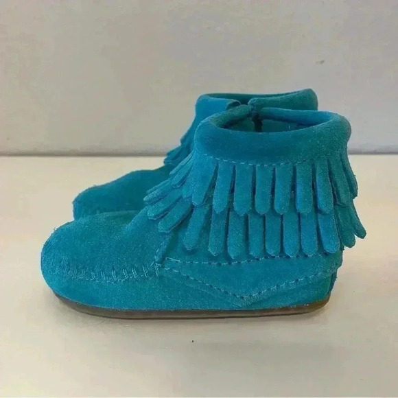Minnetonka Girl’s Blue Suede Fringe Zipper Boots Size 4‎ - Picture 4 of 9